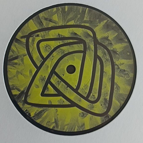 Auratone Featuring Stacey Q – Falling