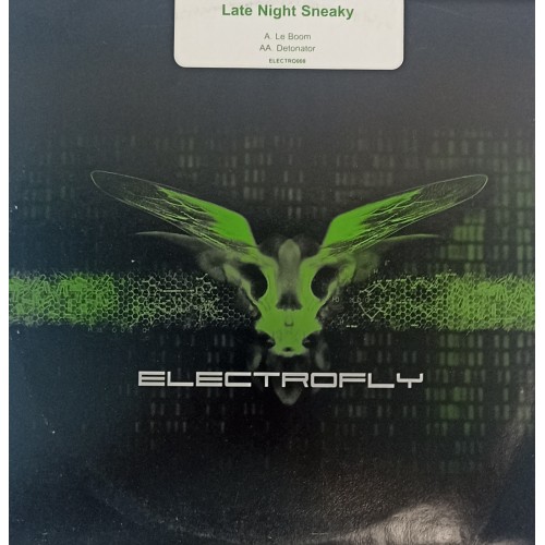 Late Night Sneaky – Le Boom
