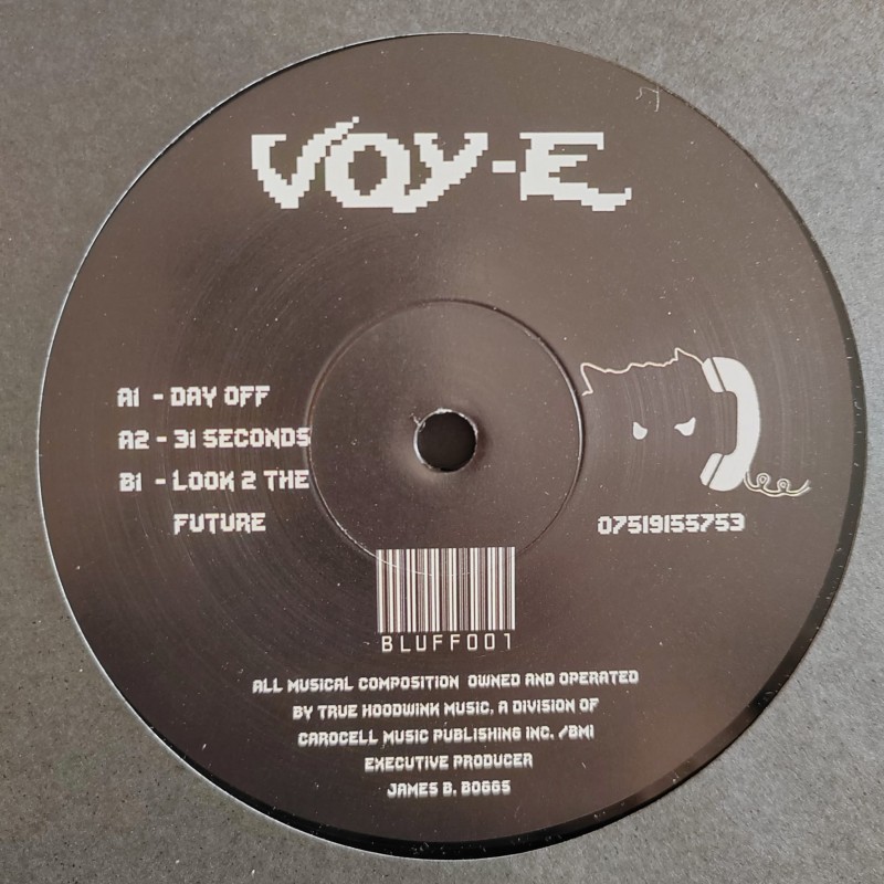 Voy-E – BLUFF001