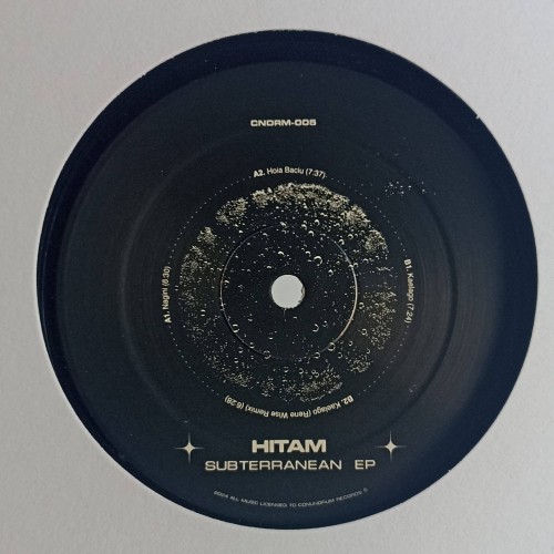 Hitam – Subterranean
