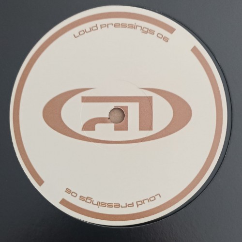 Outer909 – Loud Pressings 06